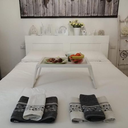 La Luminaria Apartment บารี ภายนอก รูปภาพ